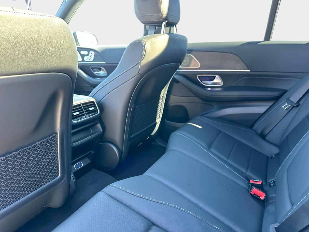 new 2026 Mercedes-Benz GLE 450 car, priced at $79,700