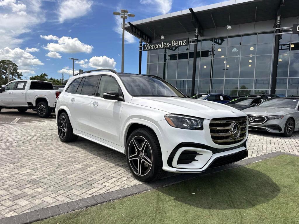 new 2026 Mercedes-Benz GLS 450 car, priced at $105,425