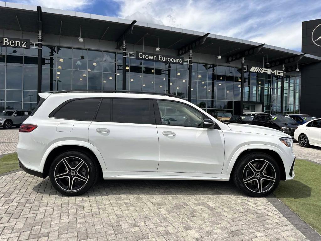 new 2026 Mercedes-Benz GLS 450 car, priced at $105,425
