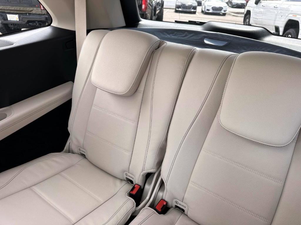 new 2026 Mercedes-Benz GLS 450 car, priced at $105,425