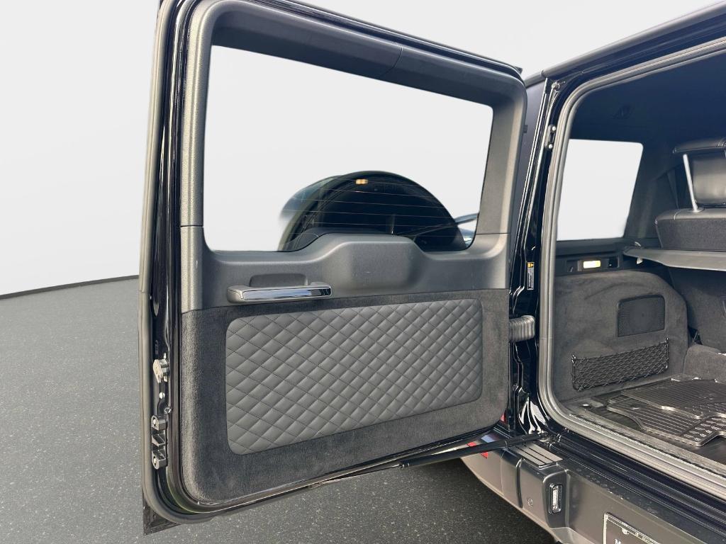 used 2023 Mercedes-Benz AMG G 63 car, priced at $189,985