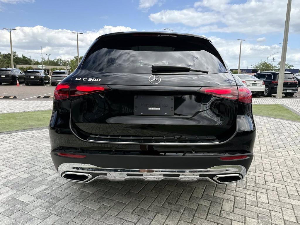 new 2026 Mercedes-Benz GLC 300 car, priced at $59,778