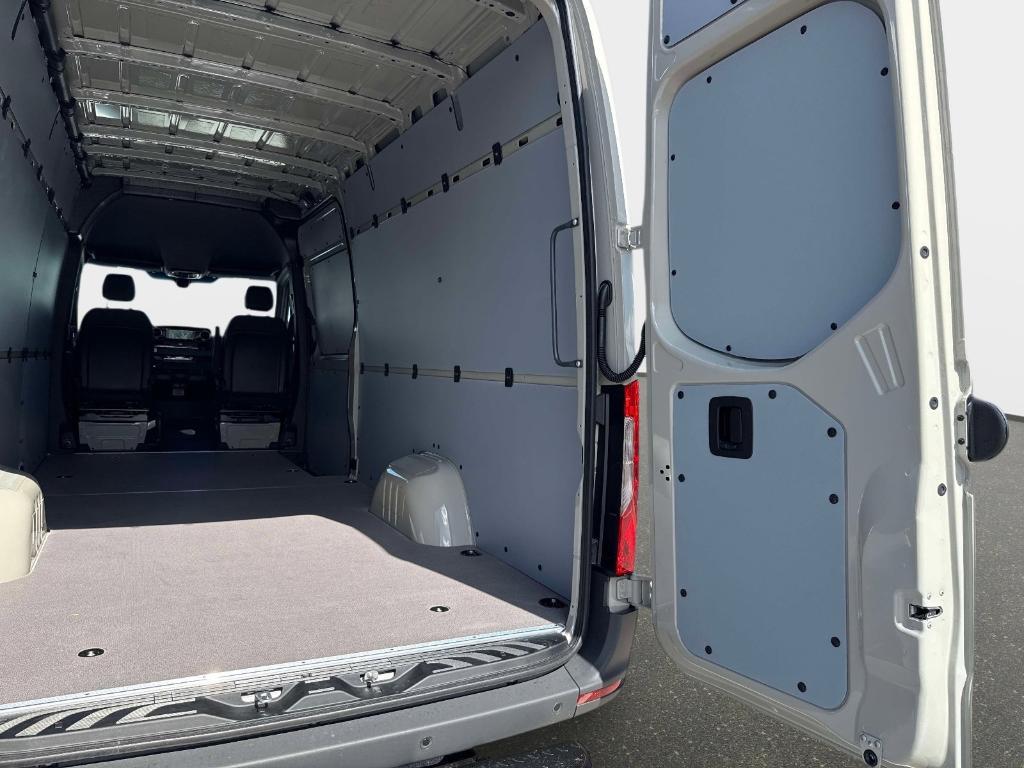 new 2026 Mercedes-Benz Sprinter 2500 car, priced at $80,137