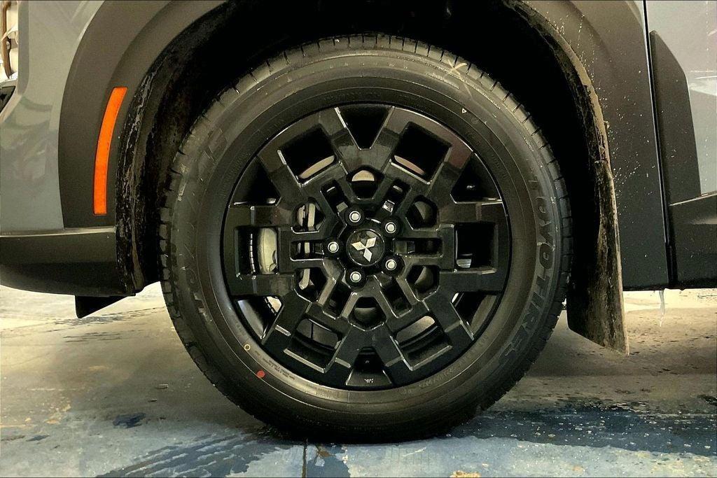 new 2026 Mitsubishi Outlander car, priced at $47,819