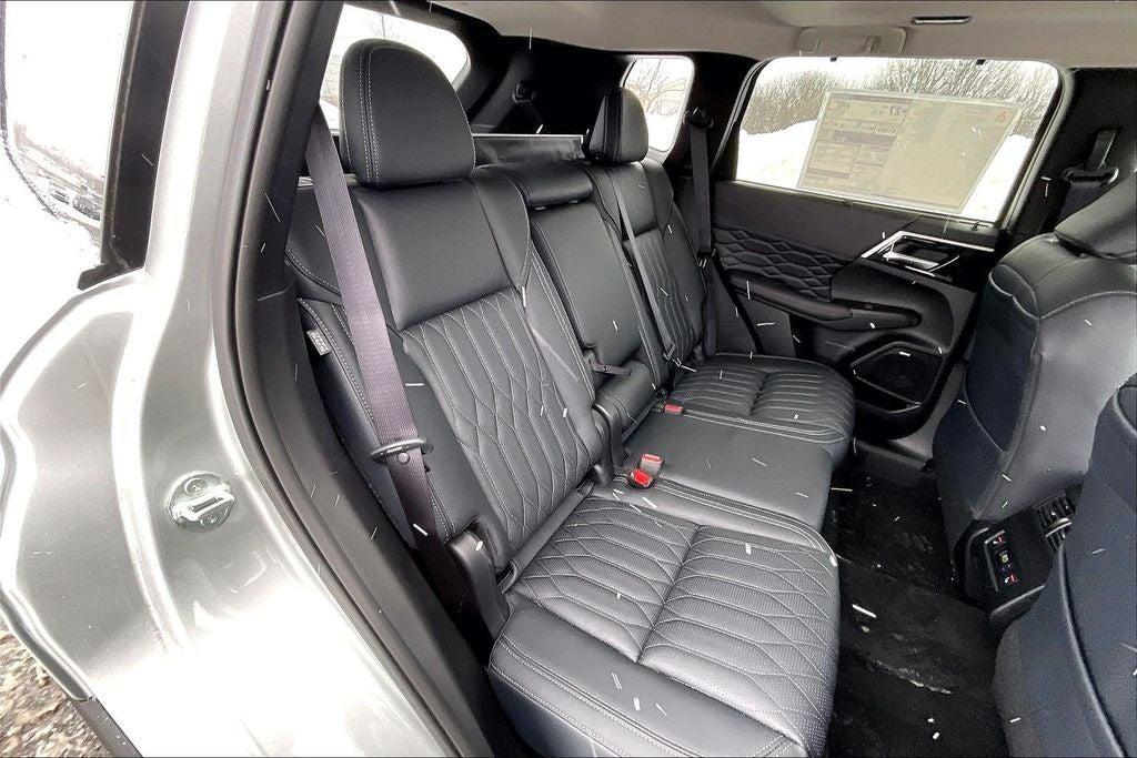 new 2026 Mitsubishi Outlander car, priced at $36,180