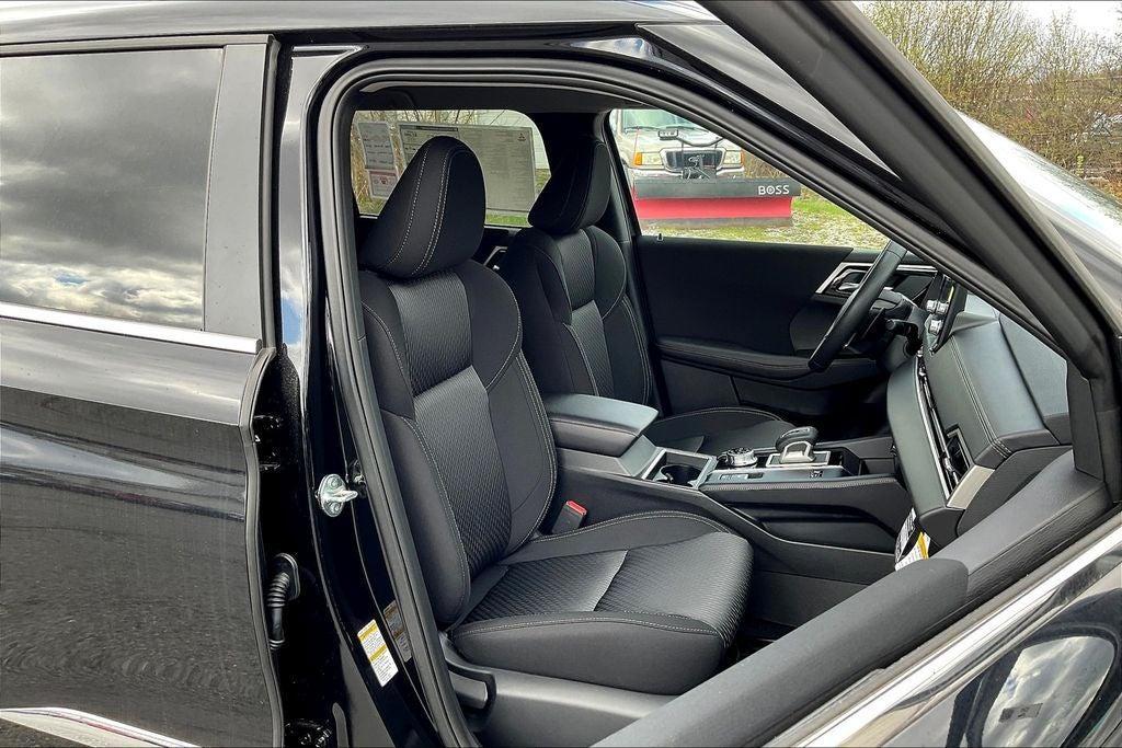 new 2025 Mitsubishi Outlander PHEV car, priced at $43,780