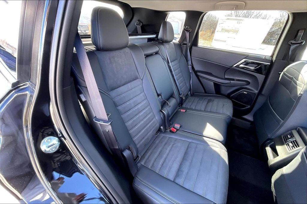 new 2026 Mitsubishi Outlander car, priced at $39,125
