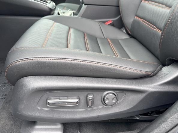 new 2026 Honda CR-V Hybrid car, priced at $41,675