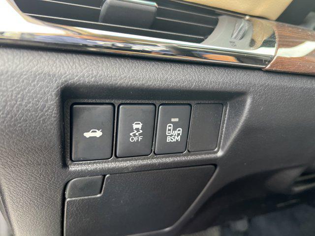 used 2014 Toyota Avalon Hybrid car, priced at $10,988