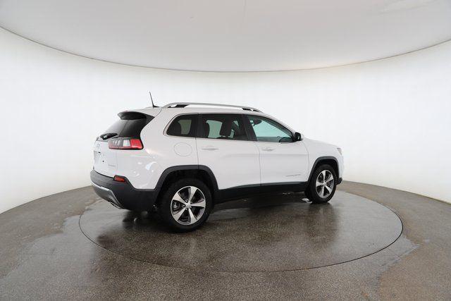 used 2020 Jeep Cherokee car, priced at $15,206