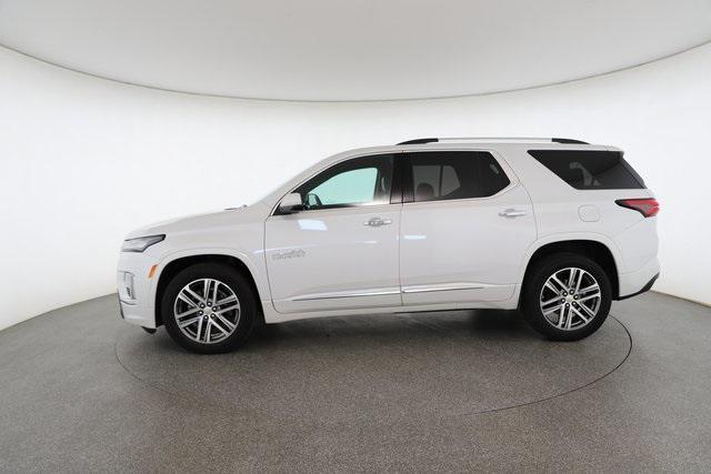 used 2024 Chevrolet Traverse car, priced at $42,625