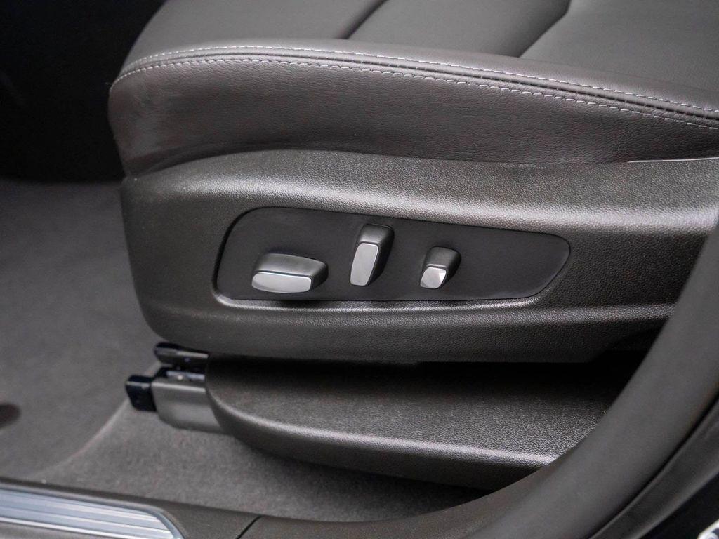 new 2025 Cadillac XT5 car, priced at $53,500