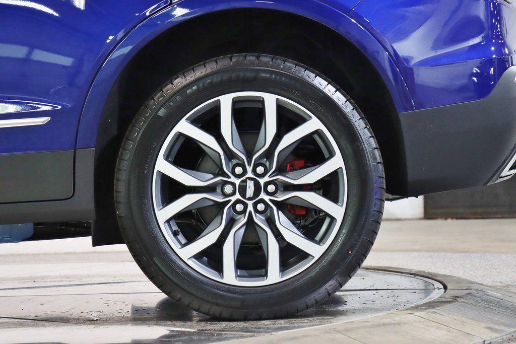 used 2023 Cadillac XT5 car, priced at $37,295