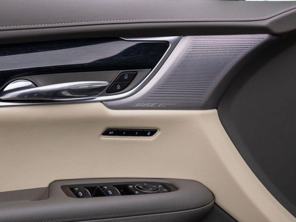 used 2023 Cadillac XT6 car, priced at $38,000