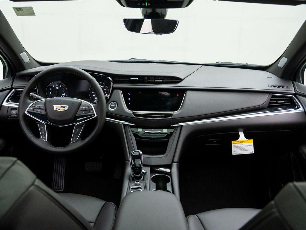 new 2026 Cadillac XT5 car, priced at $56,520