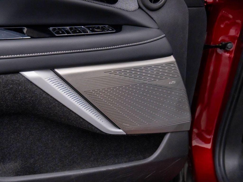 used 2025 Cadillac OPTIQ car, priced at $48,000