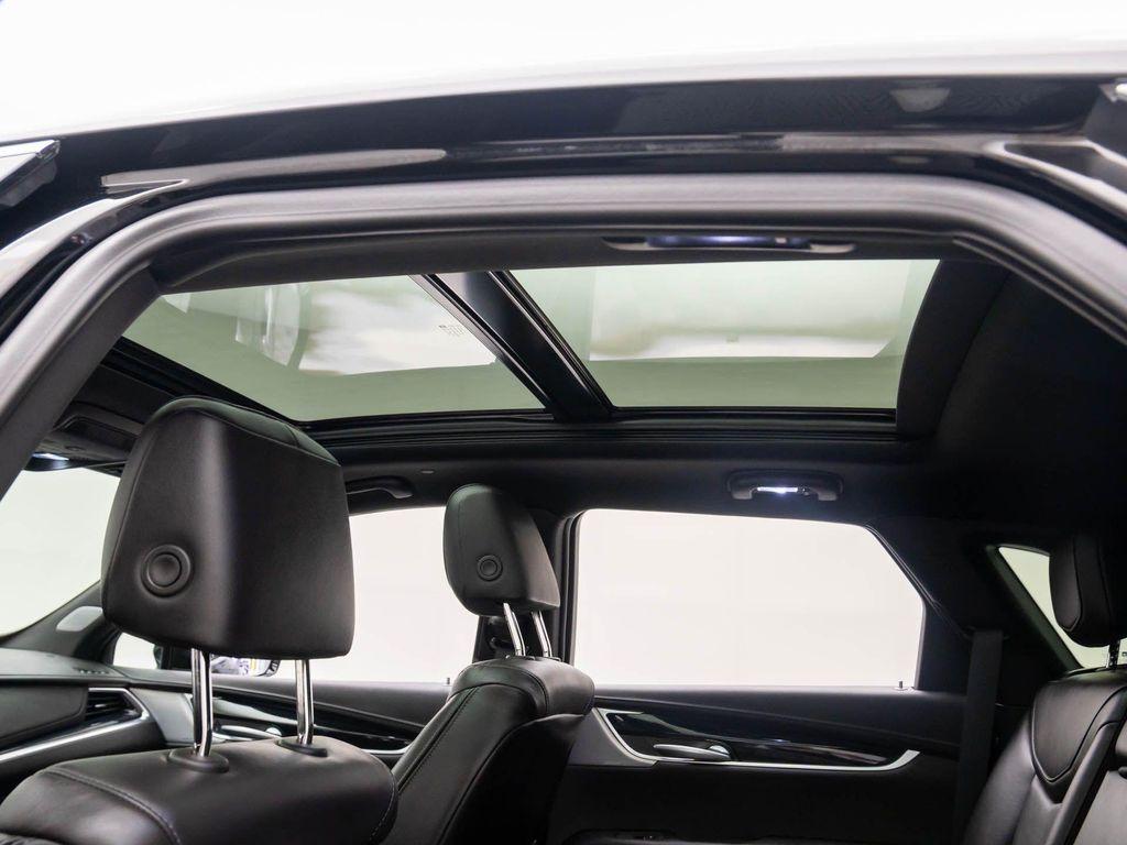 new 2025 Cadillac XT5 car, priced at $53,500