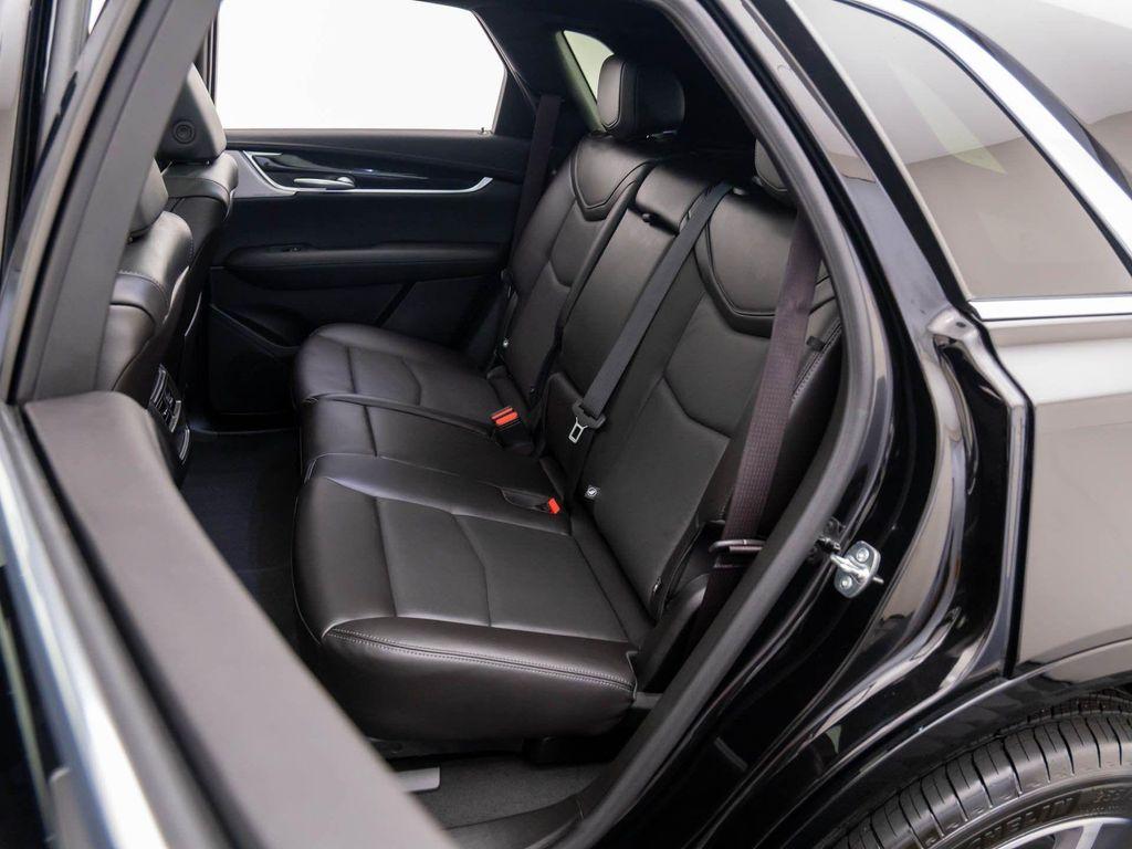 new 2025 Cadillac XT5 car, priced at $52,500