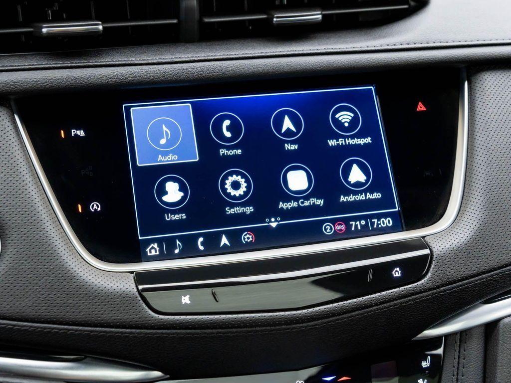 new 2025 Cadillac XT5 car, priced at $53,500