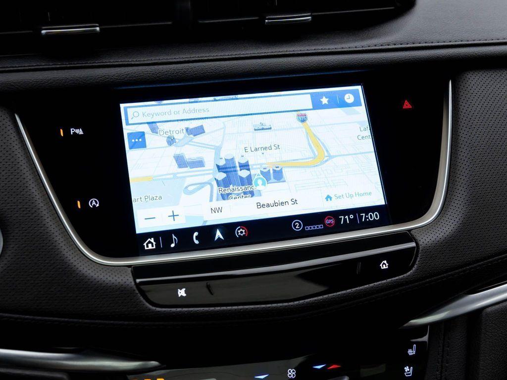 new 2025 Cadillac XT5 car, priced at $53,500