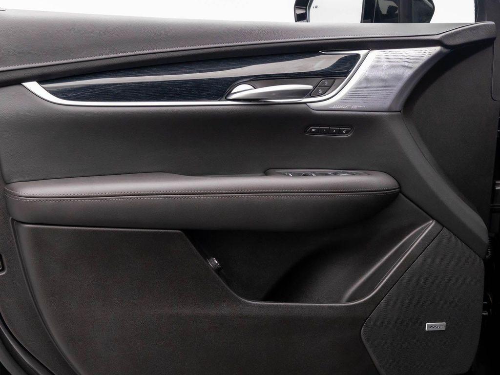 new 2025 Cadillac XT5 car, priced at $53,500