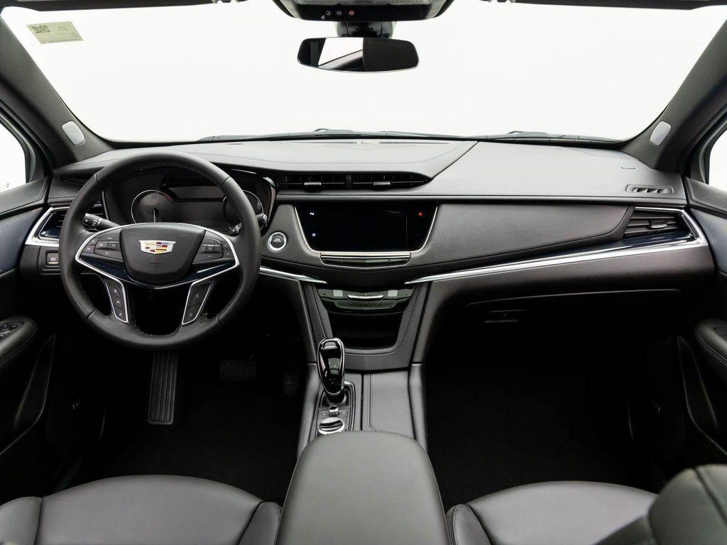 new 2025 Cadillac XT5 car, priced at $53,500
