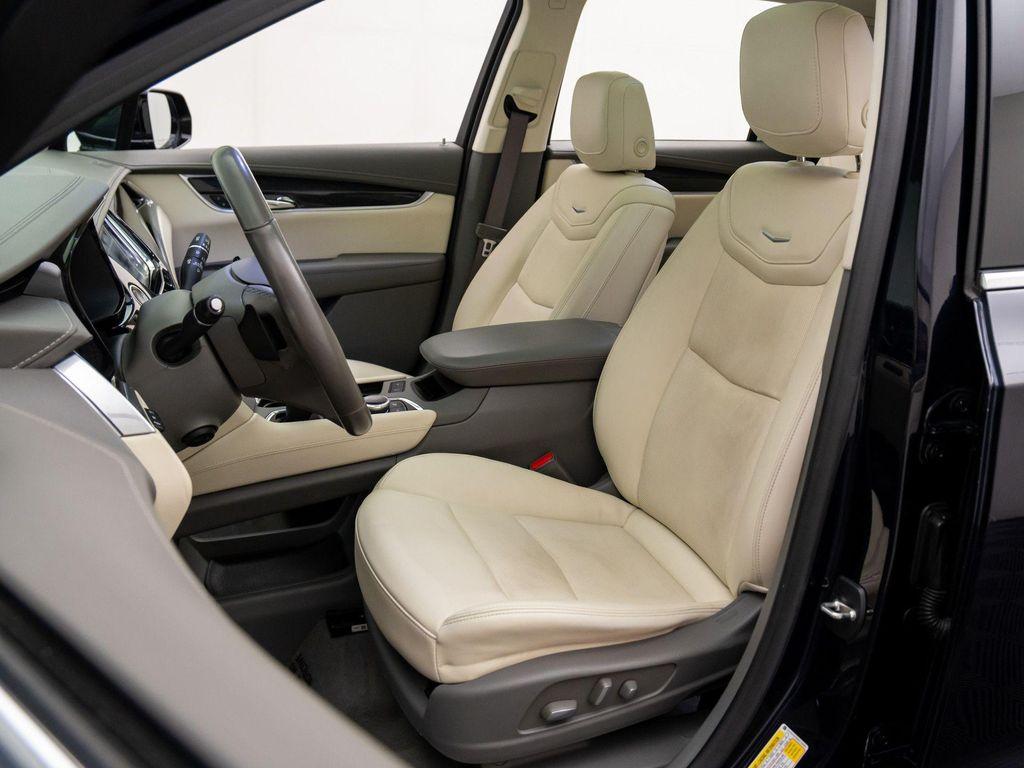 used 2021 Cadillac XT6 car, priced at $26,501