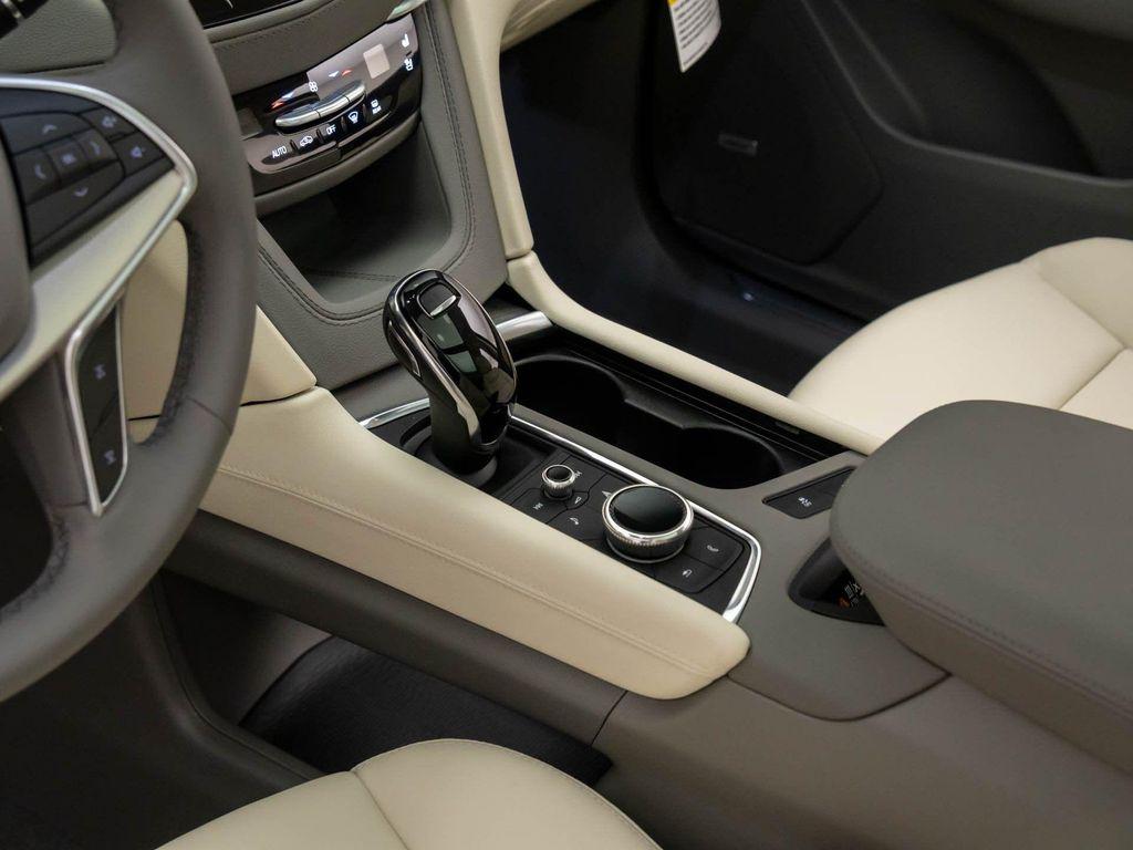 new 2026 Cadillac XT5 car, priced at $59,970
