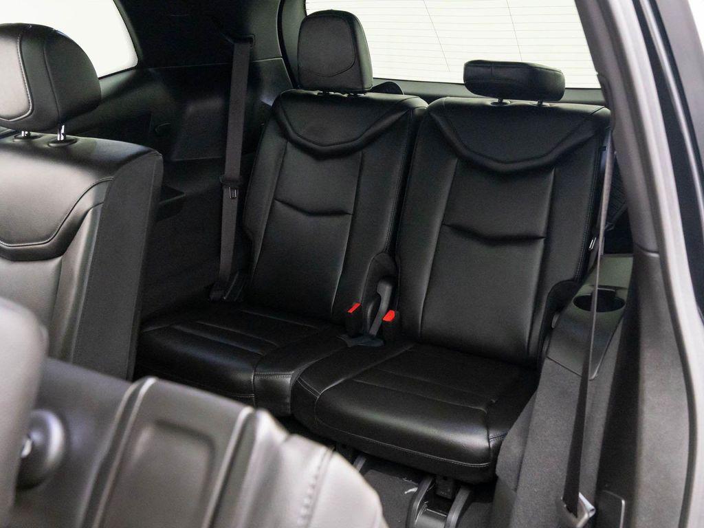 new 2025 Cadillac XT6 car, priced at $47,000