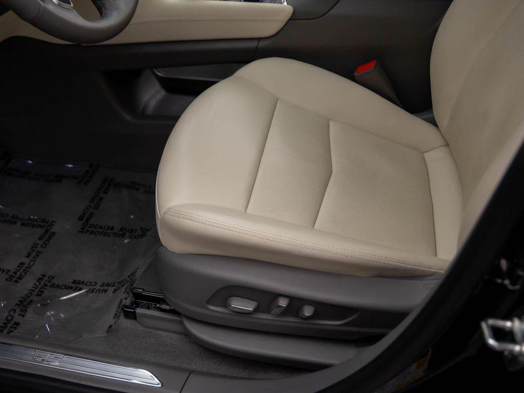 used 2025 Cadillac XT5 car, priced at $48,001