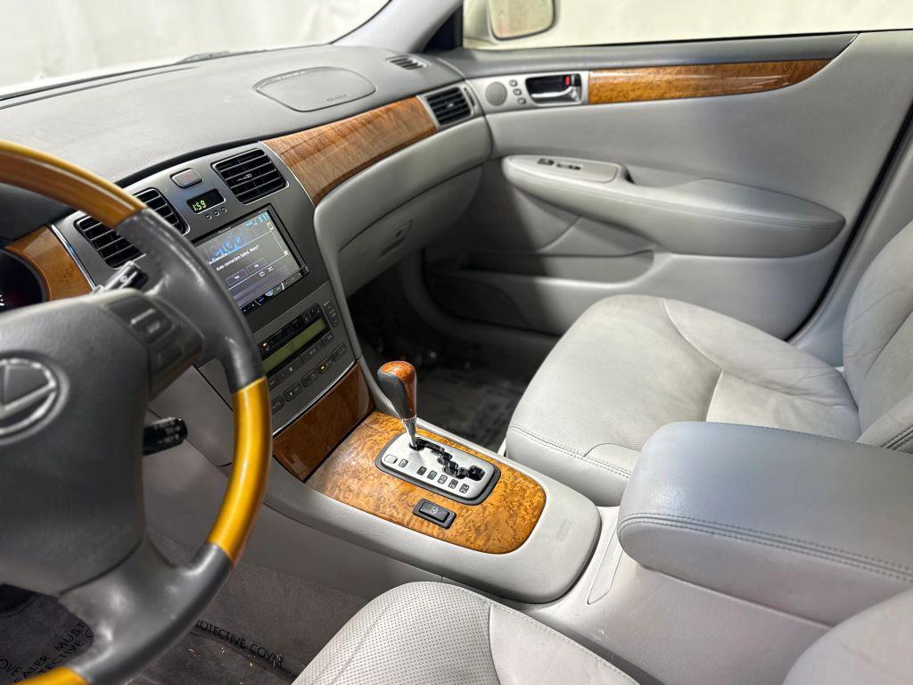 used 2006 Lexus ES 330 car, priced at $8,995