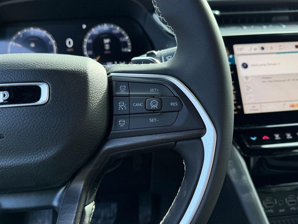 new 2026 Jeep Grand Cherokee car, priced at $46,096