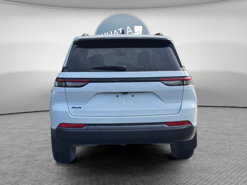 new 2026 Jeep Grand Cherokee car, priced at $46,096