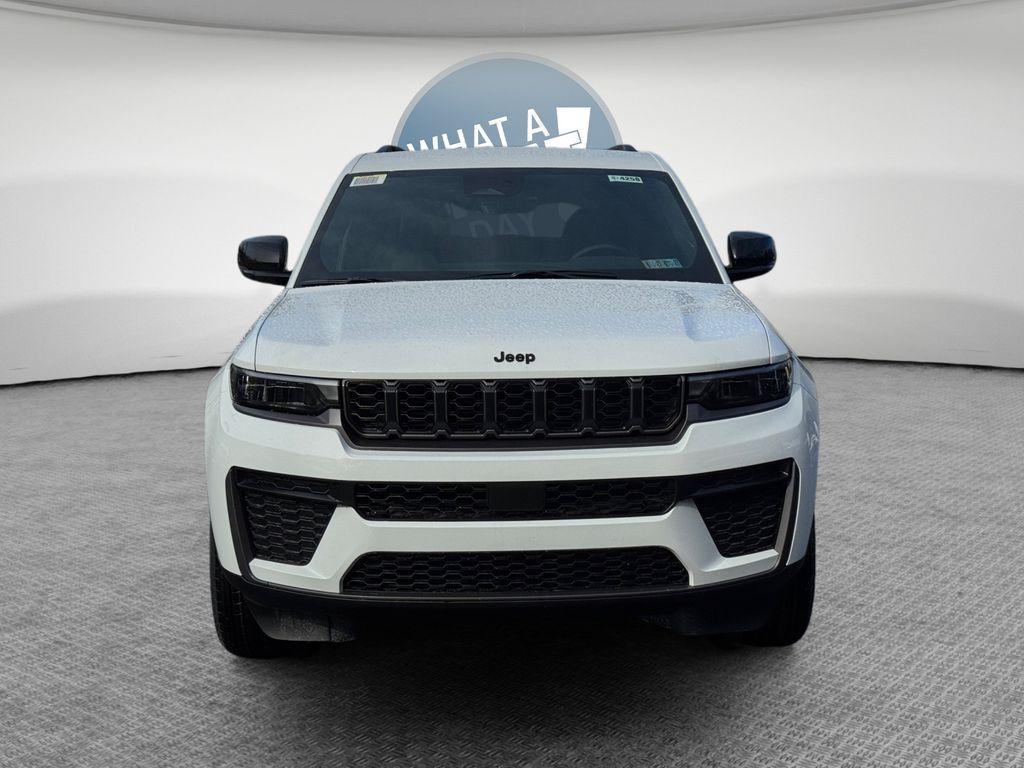new 2026 Jeep Grand Cherokee car, priced at $46,096