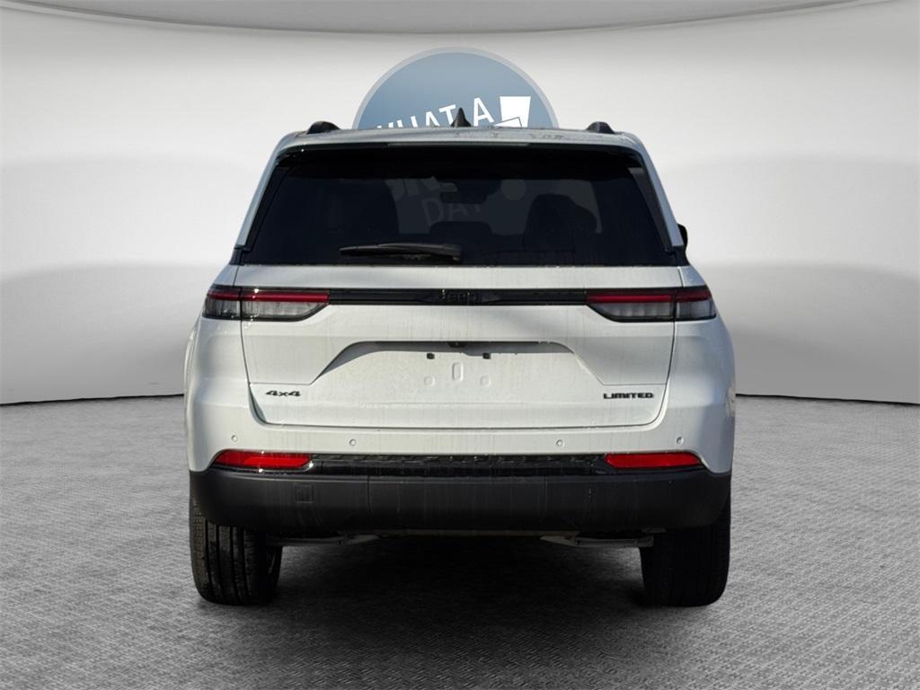 new 2025 Jeep Grand Cherokee car, priced at $43,527