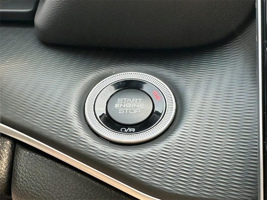 new 2025 Jeep Grand Cherokee car, priced at $39,188