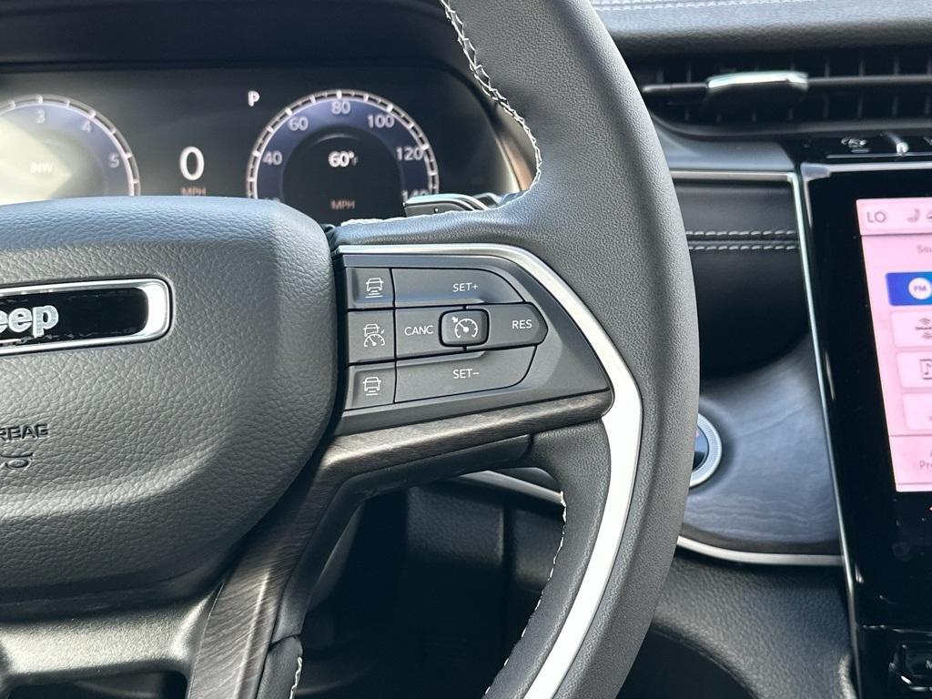 new 2025 Jeep Grand Cherokee car, priced at $40,584