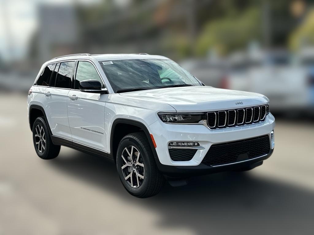 new 2025 Jeep Grand Cherokee car, priced at $40,584