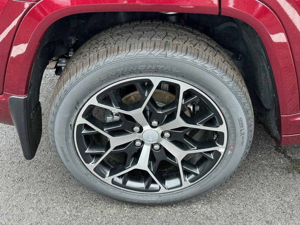 new 2025 Jeep Grand Cherokee car, priced at $61,732