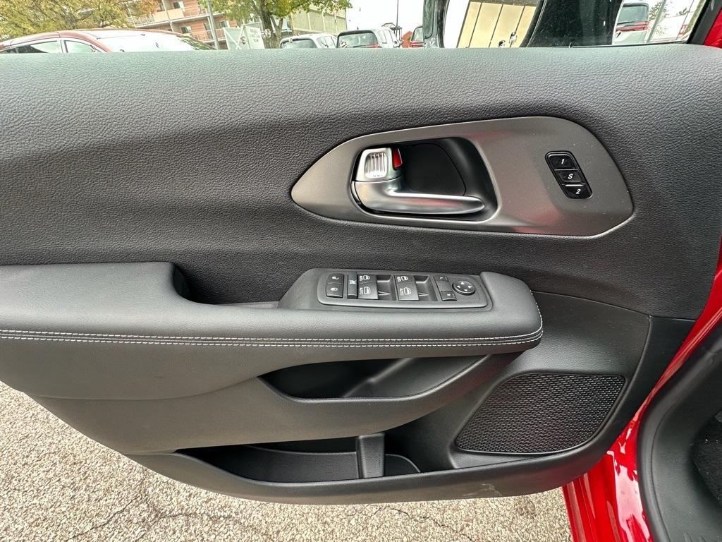 new 2026 Chrysler Pacifica car, priced at $44,467