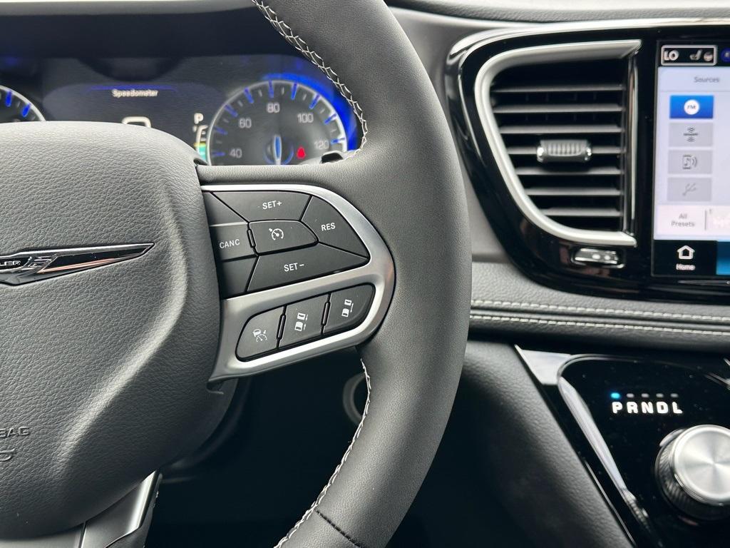 new 2026 Chrysler Pacifica car, priced at $44,467