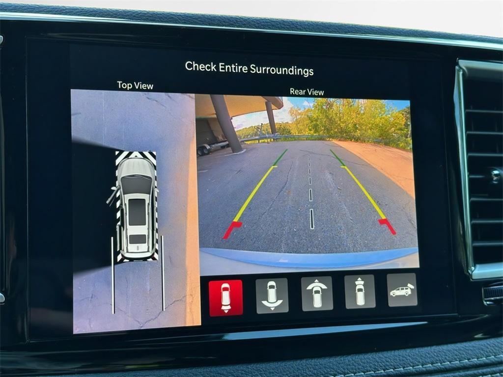 new 2026 Chrysler Pacifica car, priced at $41,124