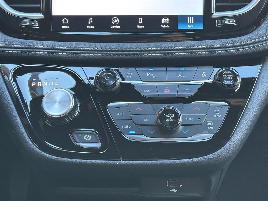 new 2026 Chrysler Pacifica car, priced at $41,124