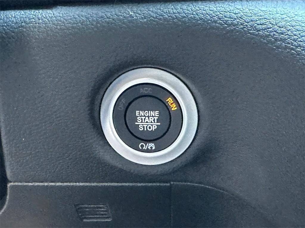 new 2026 Chrysler Pacifica car, priced at $41,124