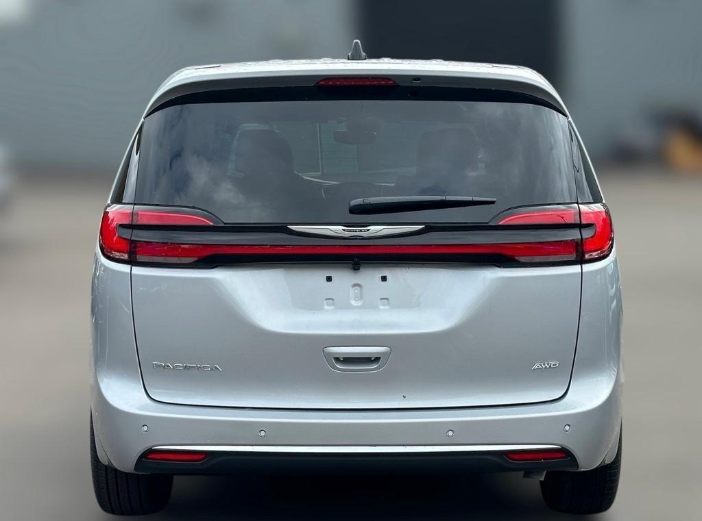 new 2026 Chrysler Pacifica car, priced at $46,334