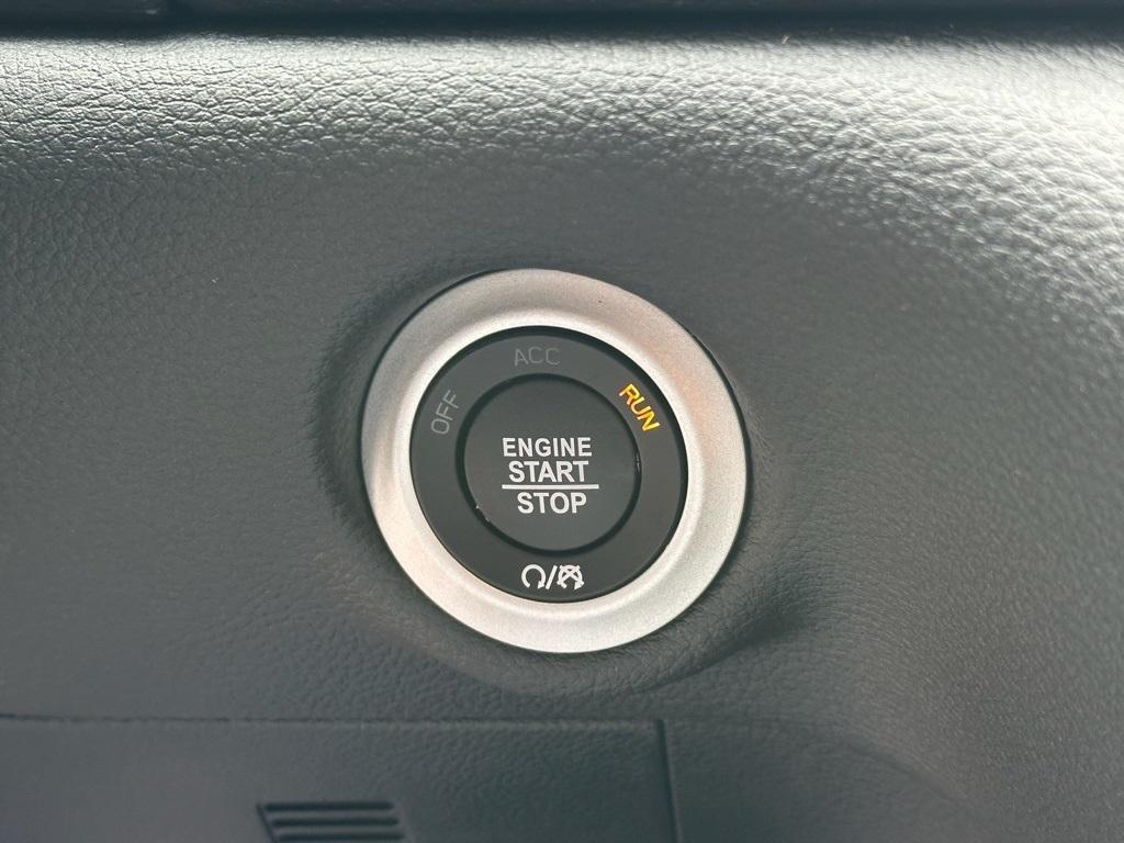 new 2026 Chrysler Pacifica car, priced at $46,334