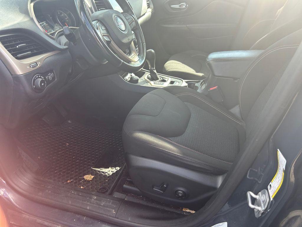 used 2016 Jeep Cherokee car, priced at $11,336