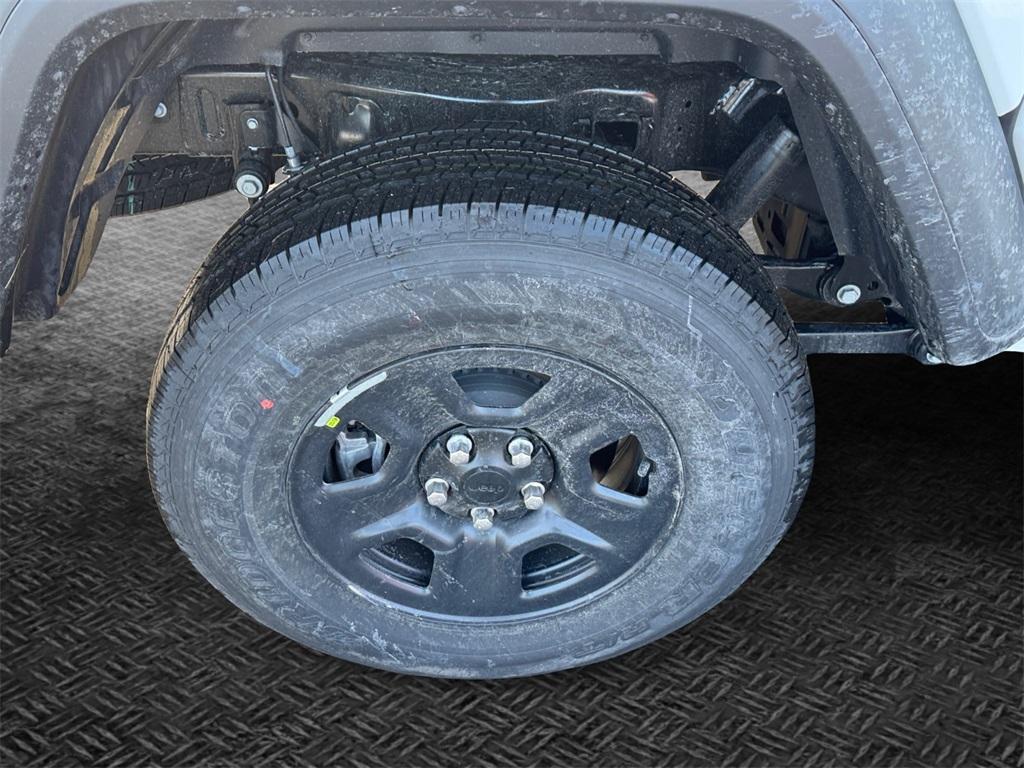 new 2026 Jeep Gladiator car, priced at $41,400