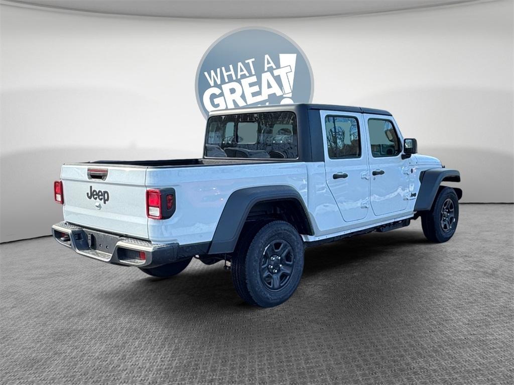 new 2026 Jeep Gladiator car, priced at $41,400