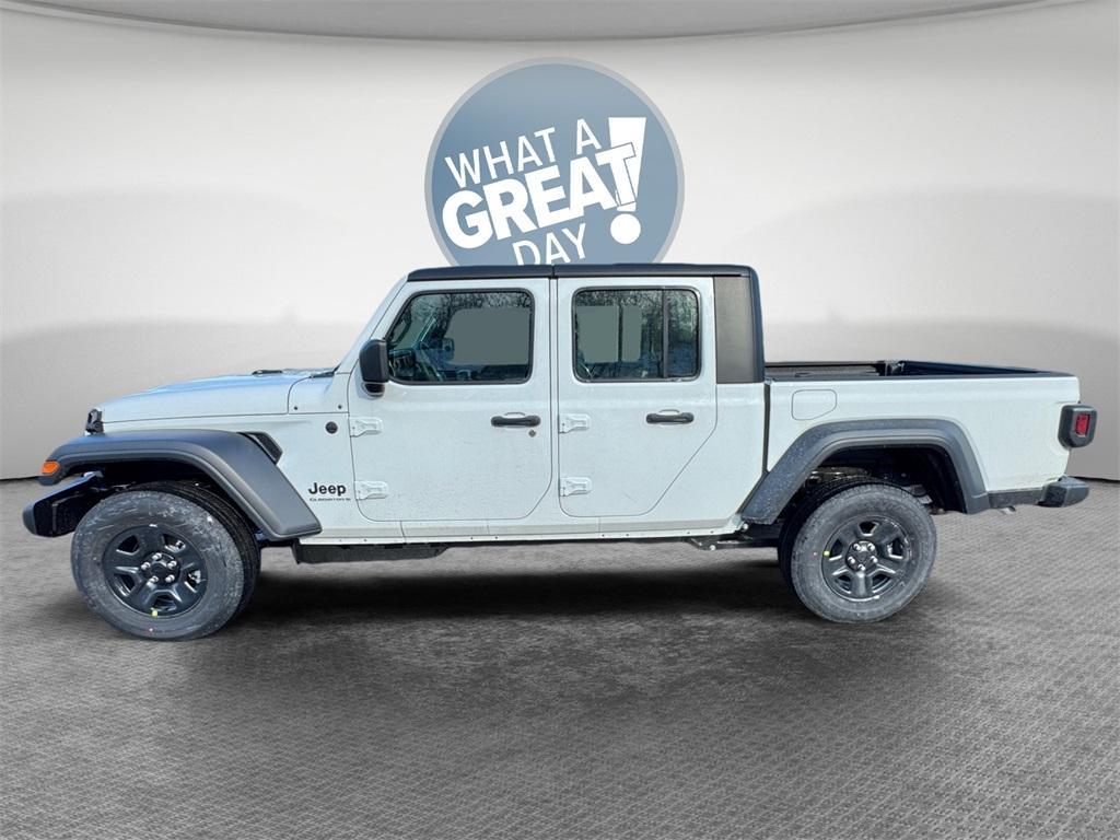 new 2026 Jeep Gladiator car, priced at $41,400